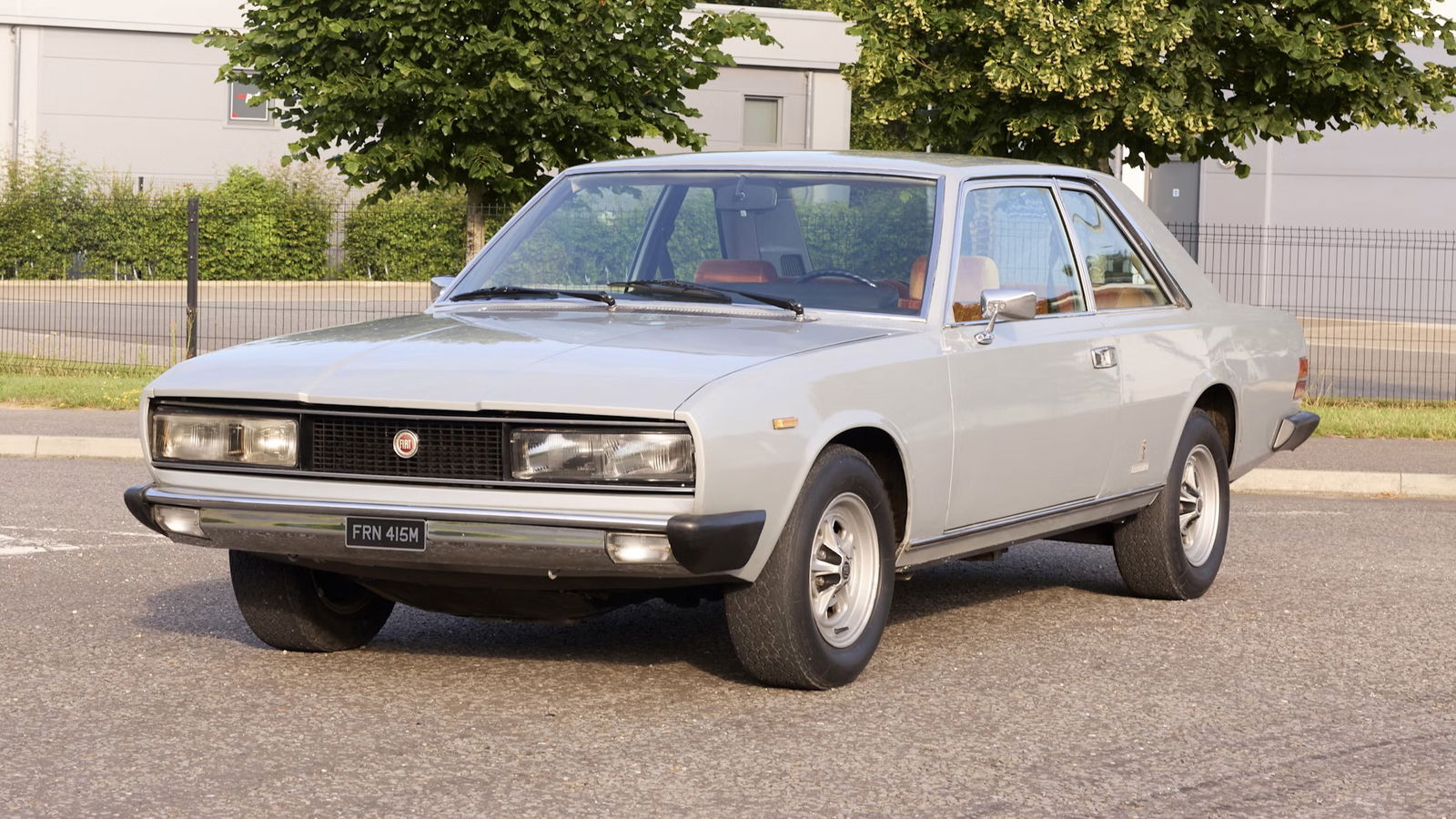 Fiat 130 Coupe - front
